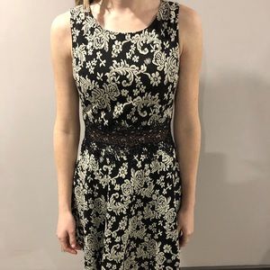 Print mini dress with cut out lace center